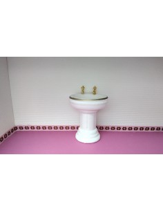 Lavabo de madera pintada de blanco